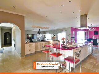 Maison à vendre 12 pièces 261 m²