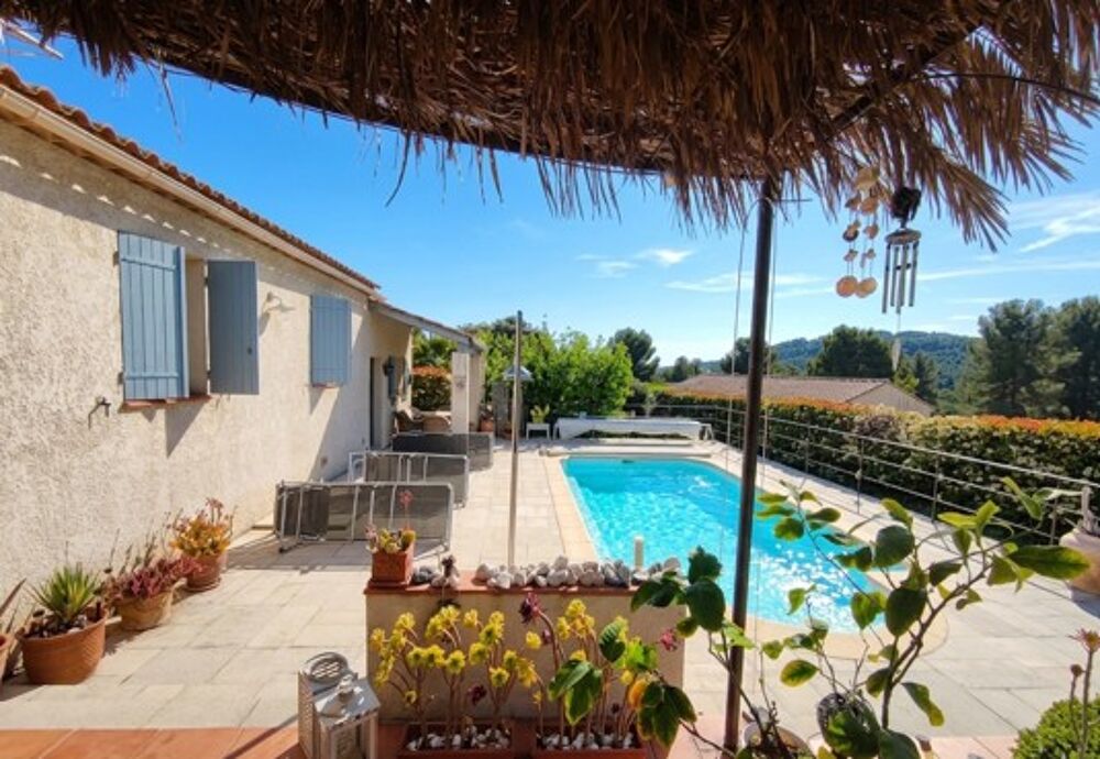 Maison 8 pièces / 100 m² / 425 000 EUR / SALERNES