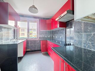  Appartement � vendre 5 pi�ces 74 m�