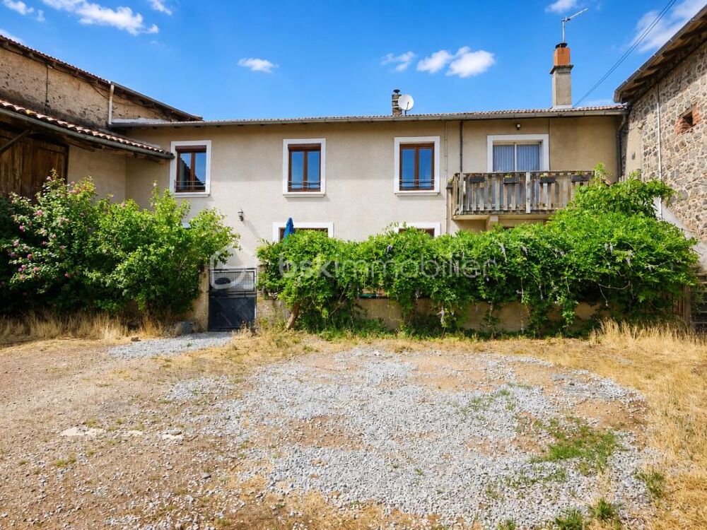 Vente Maison Corps de ferme de 210 m² avec appartement indépendant et plus de 440 m² de dépendances Lure
