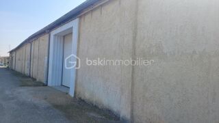 Immeuble à vendre 7 pièces 2200 m²