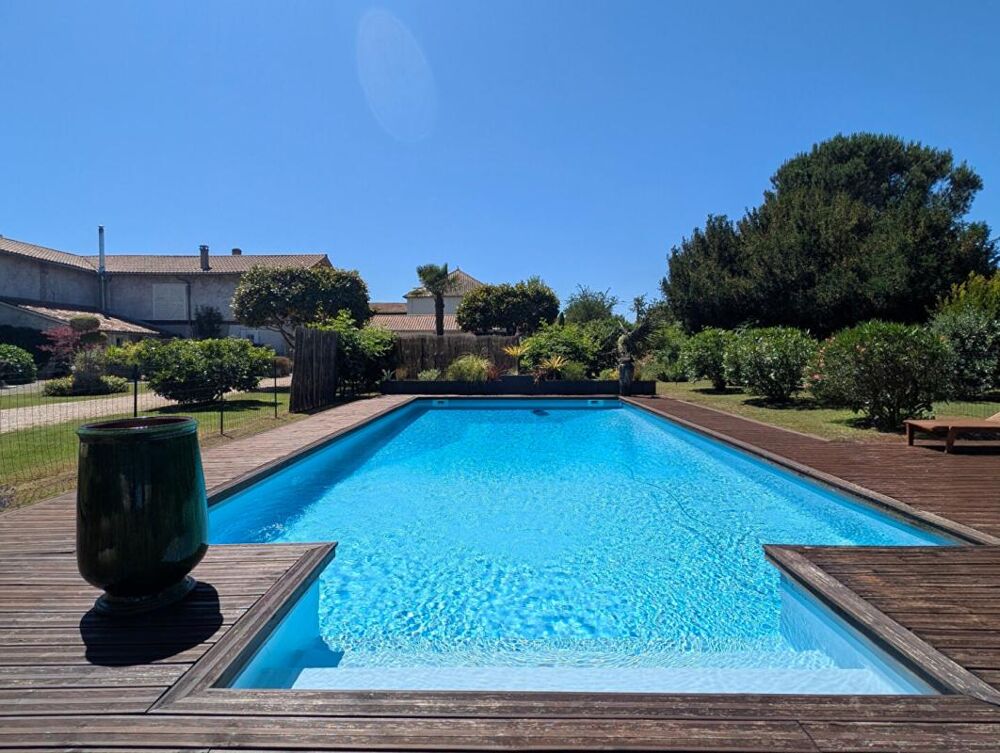 à vendre  Propriété/château Pointis-Inard (31800)