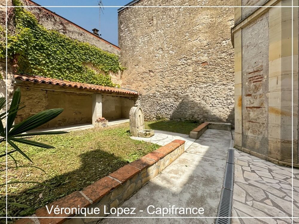 Vente Immeuble Exclusivité : Agen hyper centre, bel immeuble de caractère en pierre entièrement rénové avec 4 appartements, garage et jardin Agen