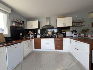  Villa à vendre 5 pièces 136 m²