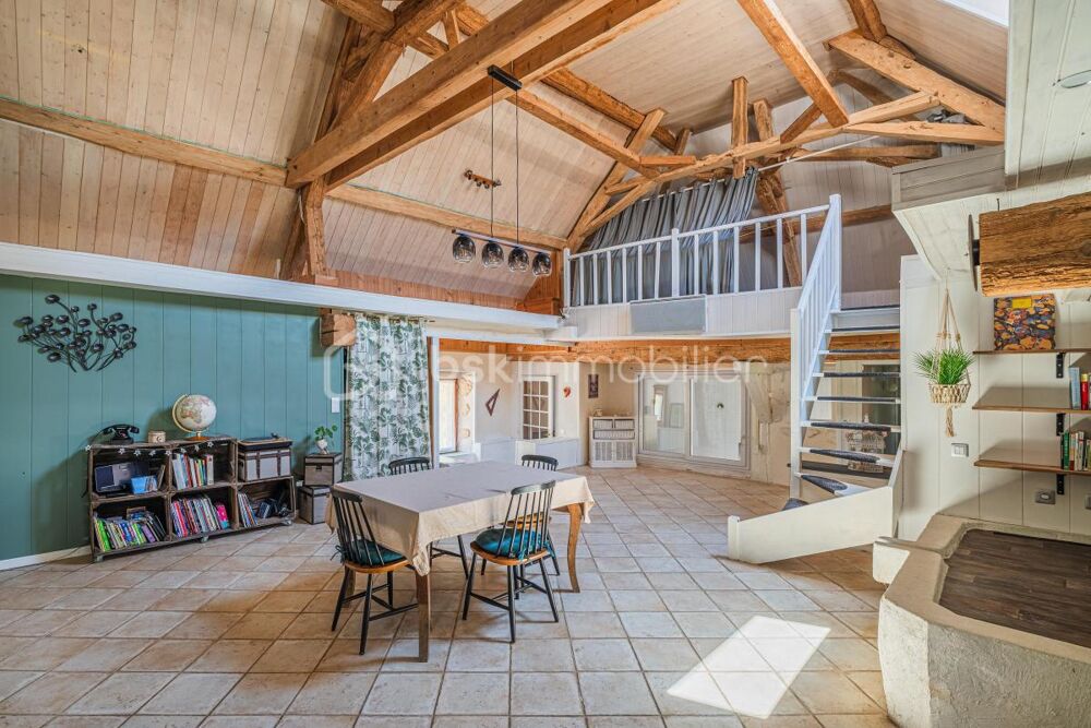 Maison de caractère du XIX? siècle avec vue dégagée  Serrières-en-Chautagne