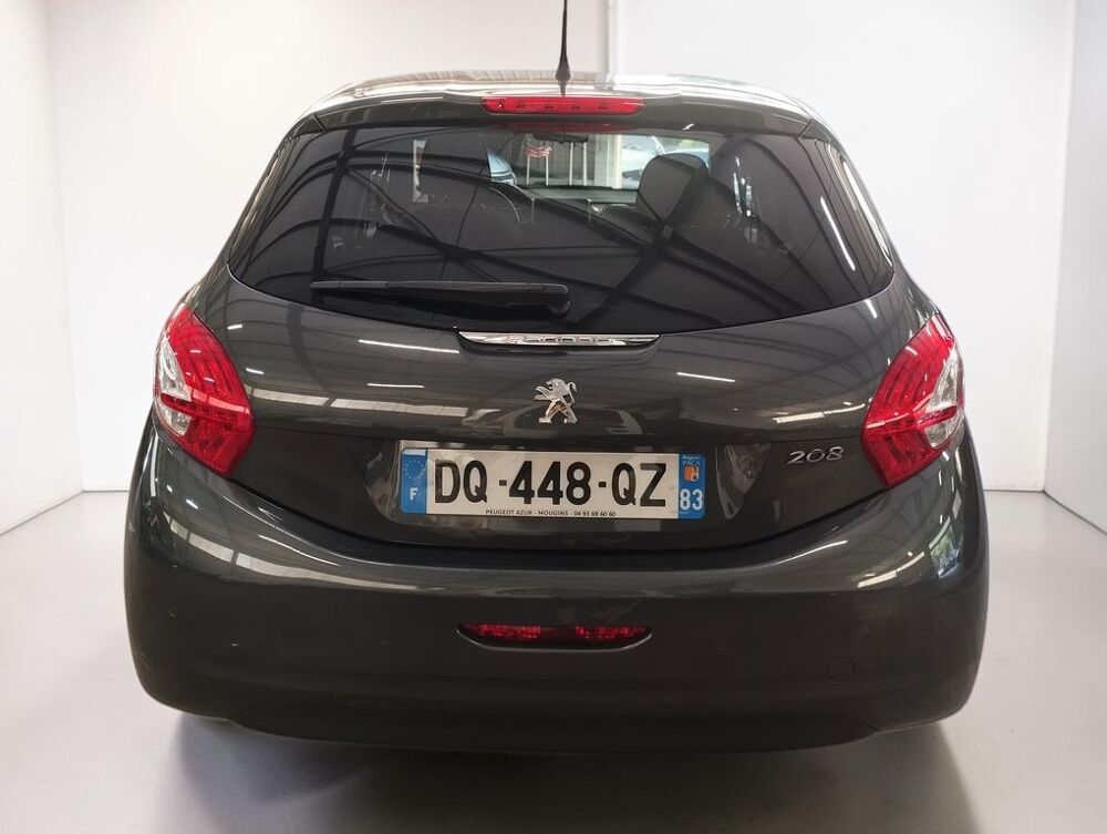 208 1.2 VTI 82 STYLE 5P 2015 occasion 06640 Saint-Jeannet
