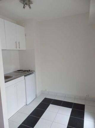  Appartement à louer 1 pièce 26 m²