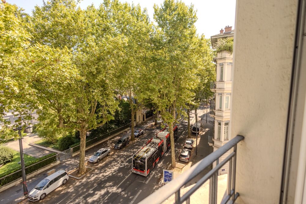 Vente Appartement ***VISITE VIRTUELLE DISPONIBLE SUR DEMANDE...LYON 6e…BOULEVARD DES BELGES…APPARTEMENT BOURGEOIS 193 M² À RÉINVENTER…BALCON…ASCEN Lyon 6