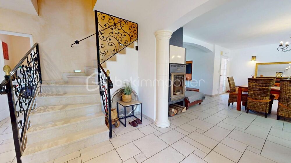 Vente Maison À VENDRE – SPACIEUSE MAISON FAMILIALE AVEC PISCINE ET GRANDE DÉPENDANCE, À PROXIMITÉ DE NANCY Fontenoy sur moselle