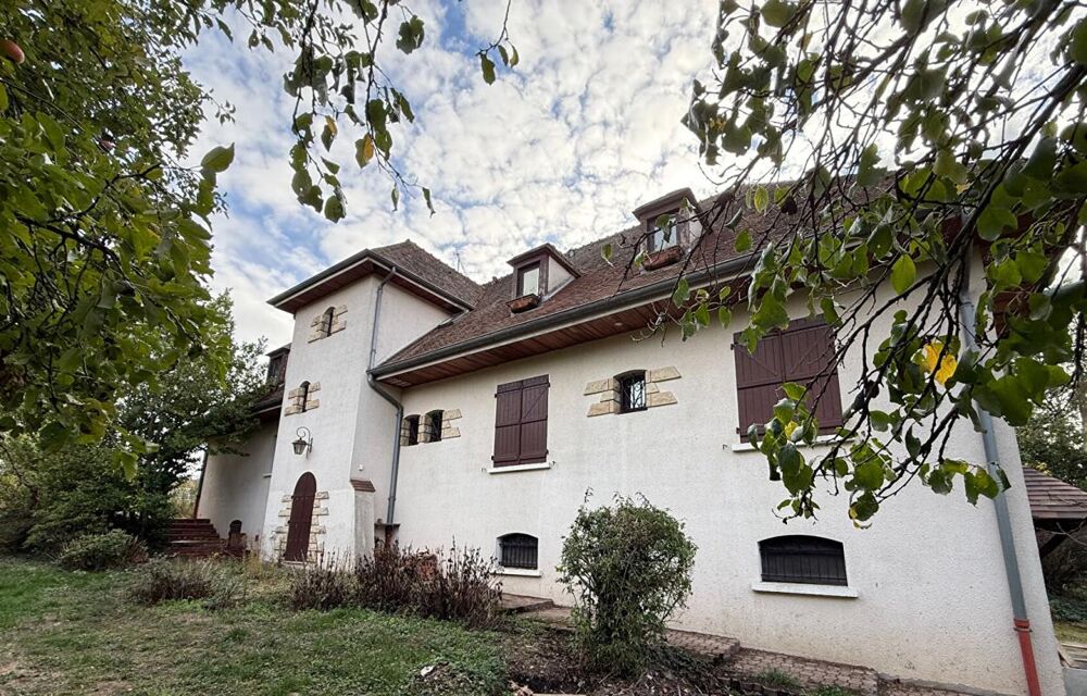 Vente Maison Maison Yzeure 10 pièce(s) 326 m2 Yzeure