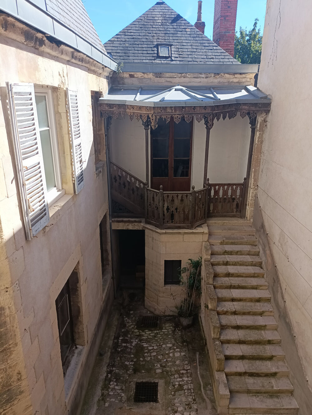 Vente Propriété/Château Propriété (inscrit MH)à vendre NEVERS (58) La prestigieuse Maison du Prieur au coeur historique de NEVERS à réabiliter Nevers