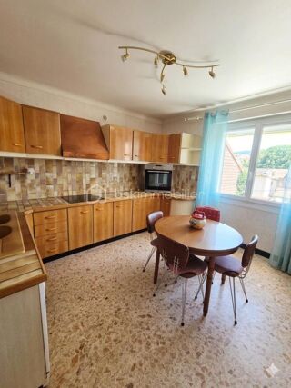 Appartement à vendre 6 pièces 136 m²