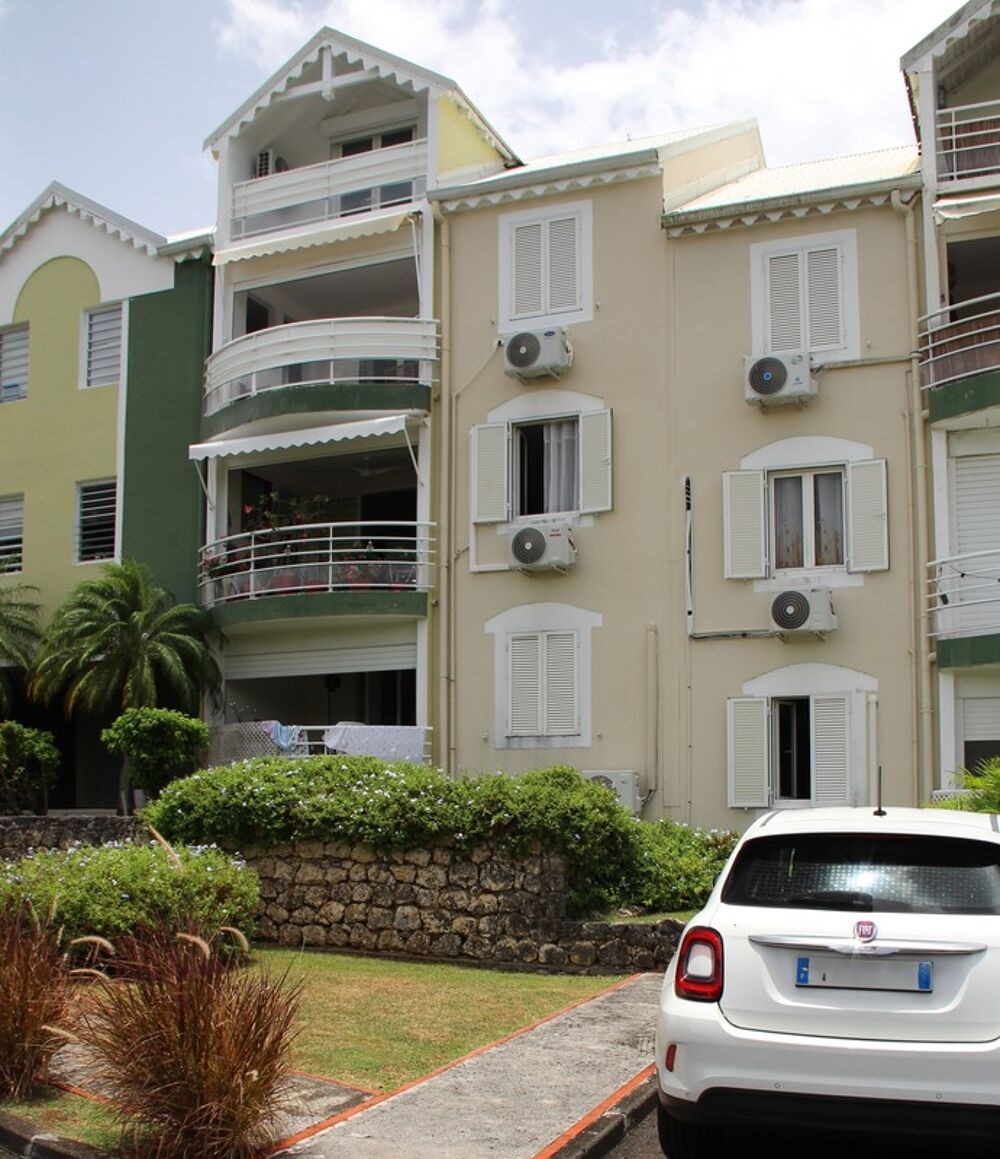 Vente Appartement Superbe Duplex T4 de 105 m² – Vues Mer, Forêt et Parc – Baie-Mahault Baie mahault