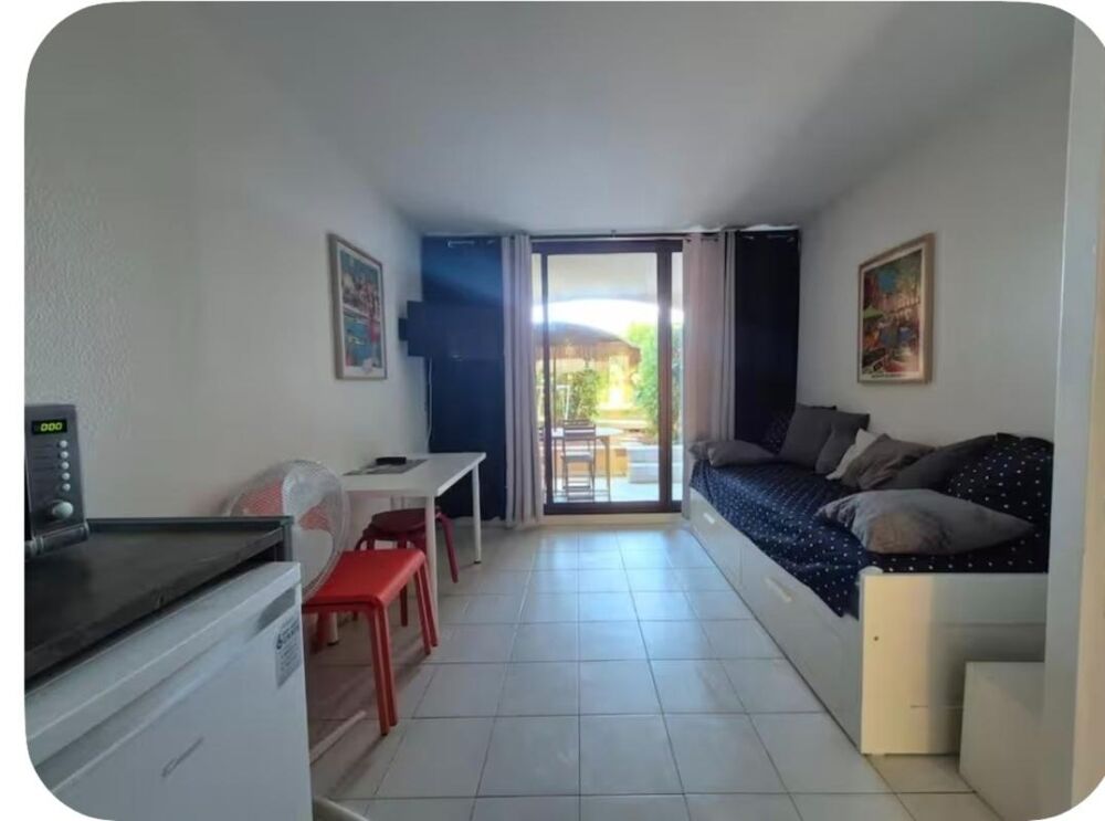 Vente Appartement Appartement à vendre T1/cabine. 28 m². LE LAVANDOU (83). ANSE DE PRAMOUSQUIER. 285 000 € Le lavandou