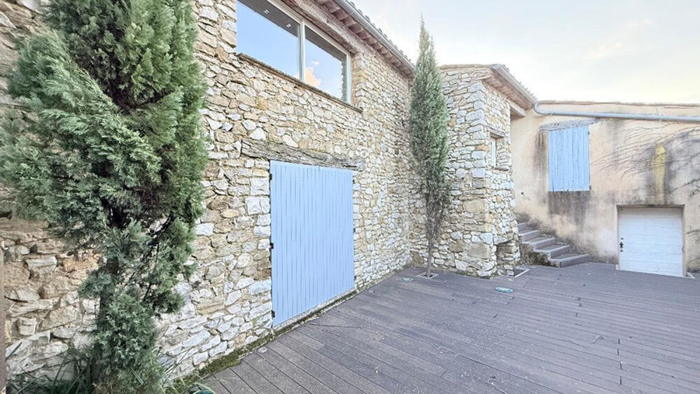 À vendre ancienne bergerie restaurée- charme et sérénité au pied du Mont Ventoux