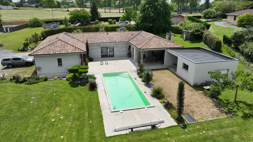 Maison 6 pièces 165 m² · à Castelnau D Auzan · 165 m² · 430 000 €