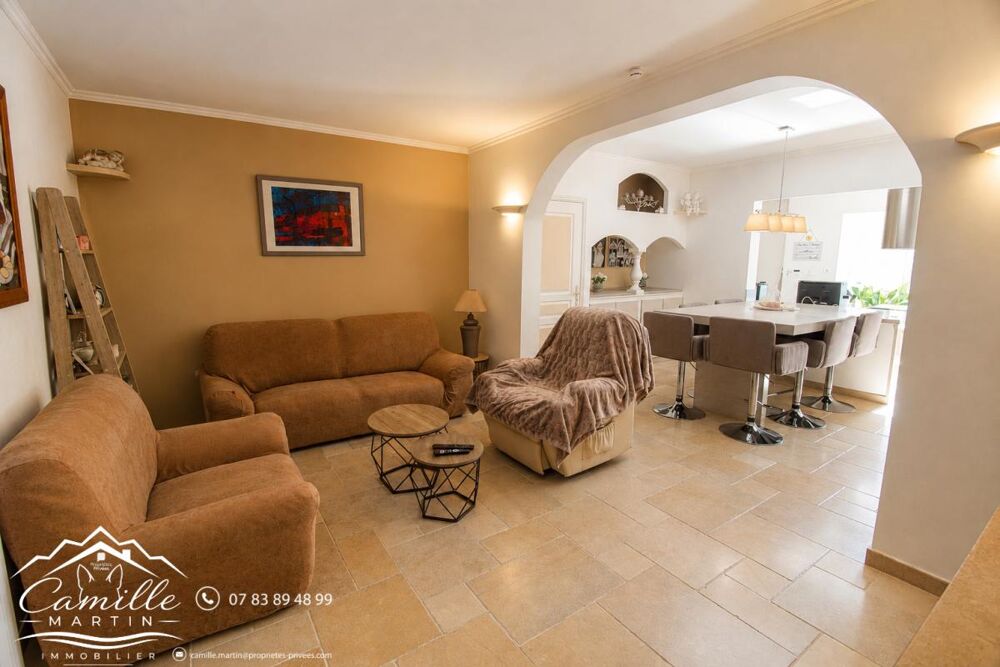 Appartement Saint Raphael 5 pièce(s) 122 m2 avec jardin, parking et piscine