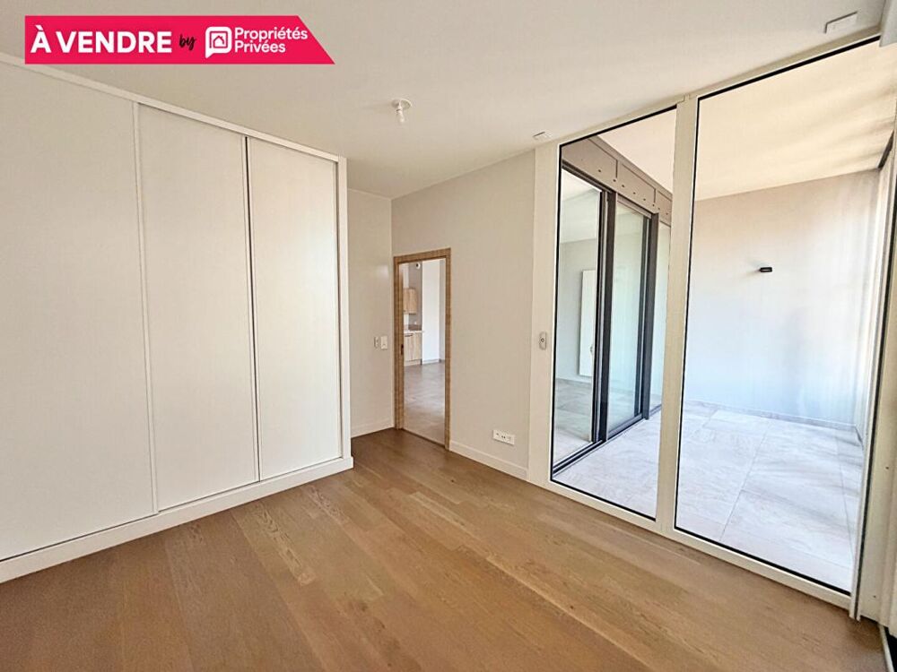 Vente Appartement Appartement Bordeaux 3 pièce(s) 46.05 m2 parking et jardin d'hiver Bordeaux