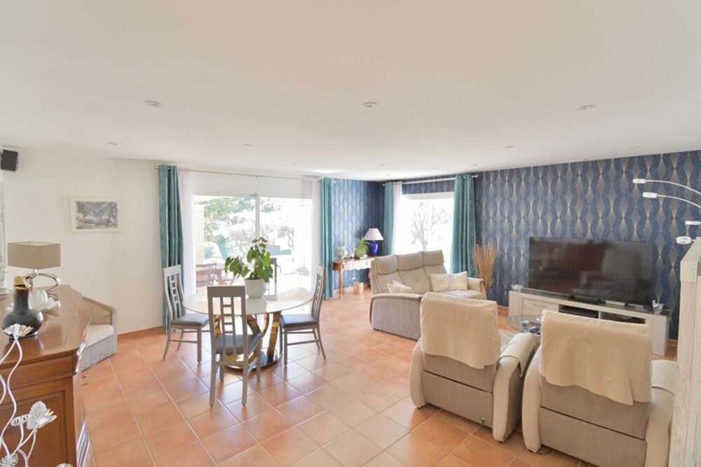 Vente Villa Villa  5 pièce(s) 122 m2 Gignac