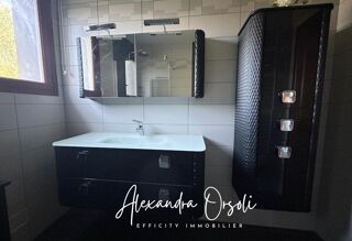  Maison � vendre 9 pi�ces 264 m�