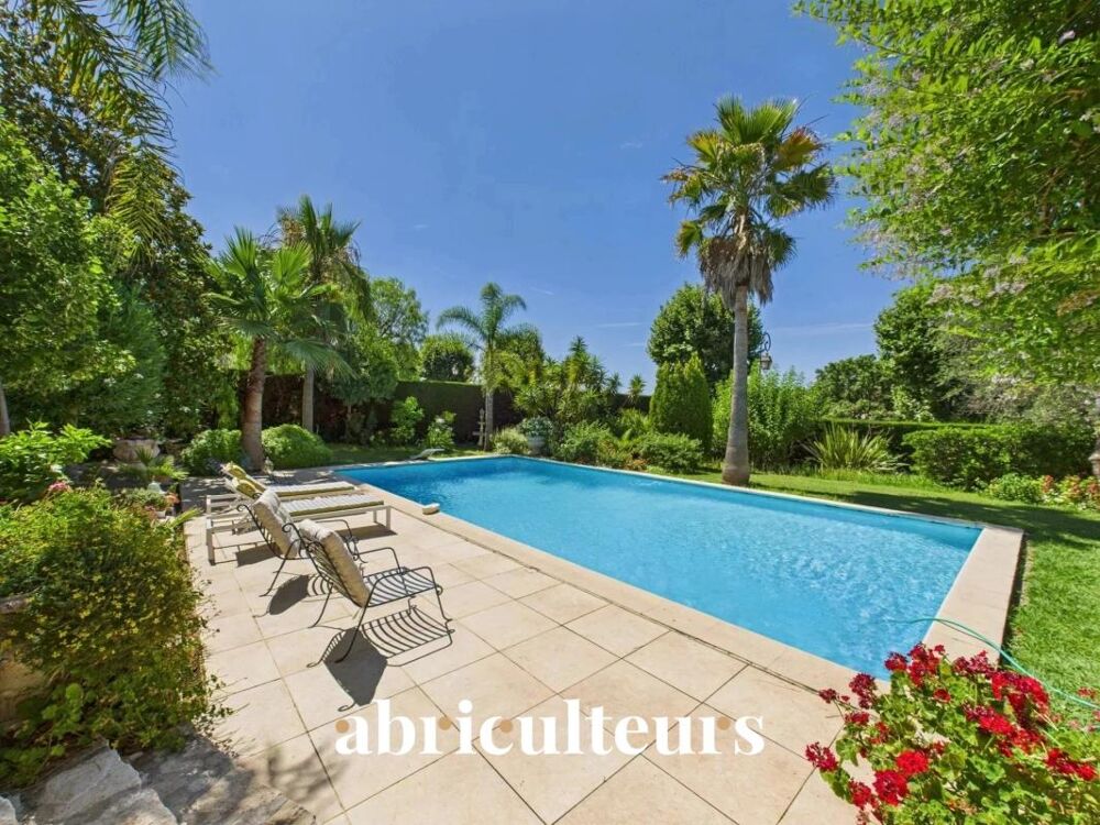 Maison 7 pièces 275 m² · à La Colle sur Loup · 275 m² · 1 489 990 €