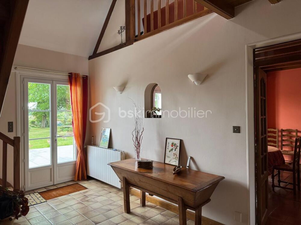 Belle Maison de style périgourdine