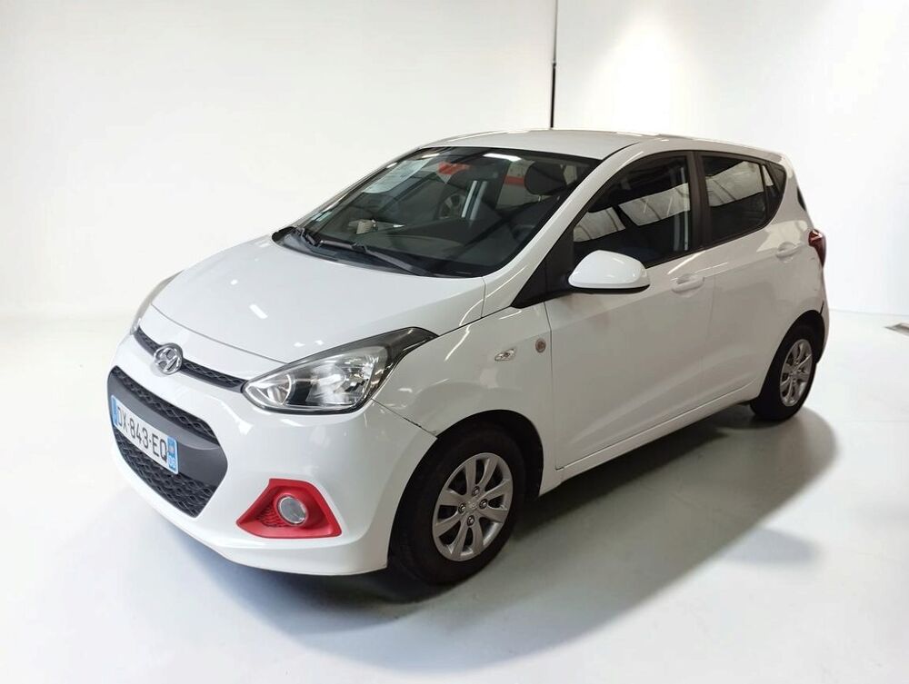 i10 1.0 66 BLUE DRIVE SPORTS 5P 2015 occasion 06640 Saint-Jeannet