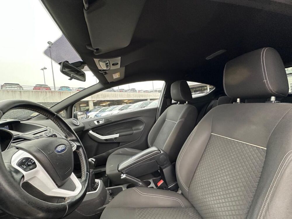 Fiesta V (2) 1.0 ECOBOOST 100 S&S WHITE 3P 2015 occasion 78240 Chambourcy