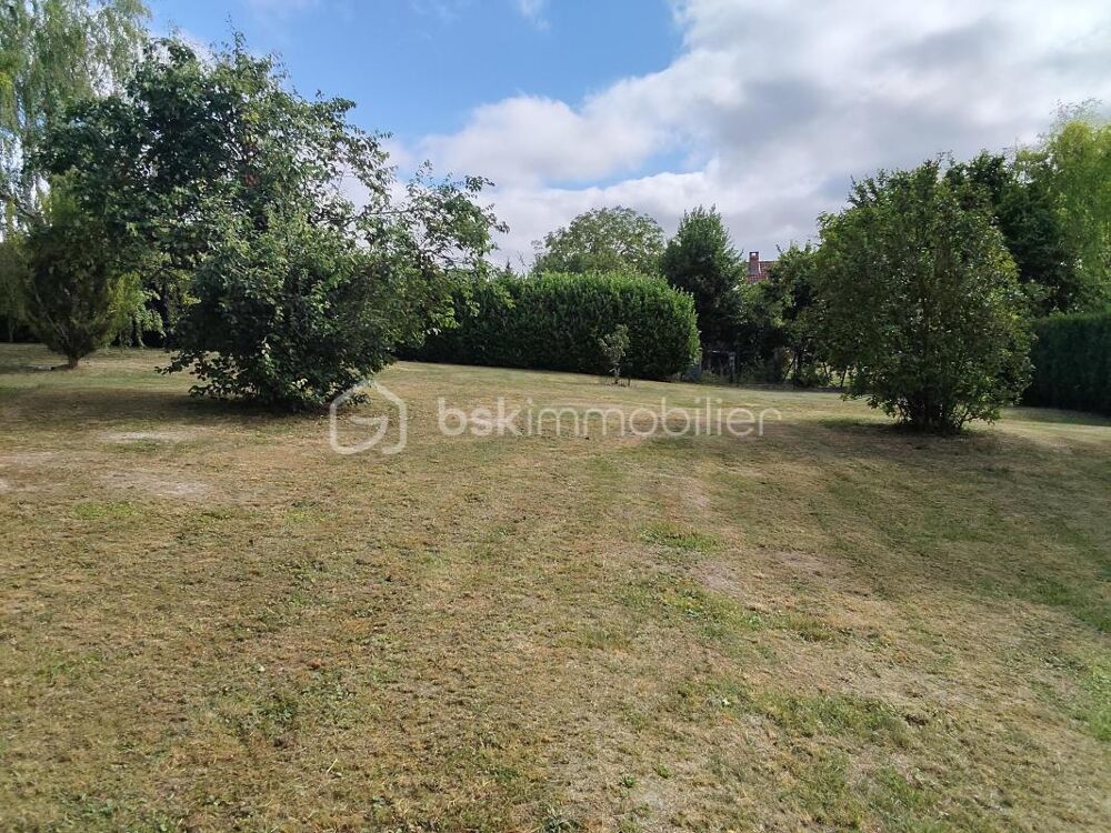 Vente Maison Coup de coeur assuré pour cette belle maison familiale de 149m2 sur un écrin de verdure de 1535m2 à 5 minutes de Saint-Quentin Homblieres