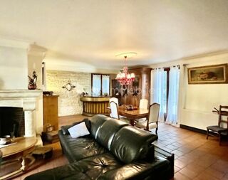  Villa � vendre 8 pi�ces 180 m�