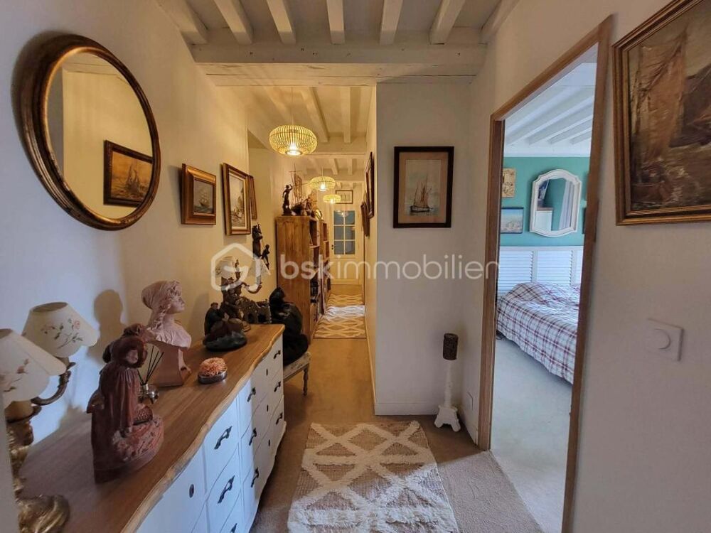 Rare à la vente à Bernières-sur-Mer