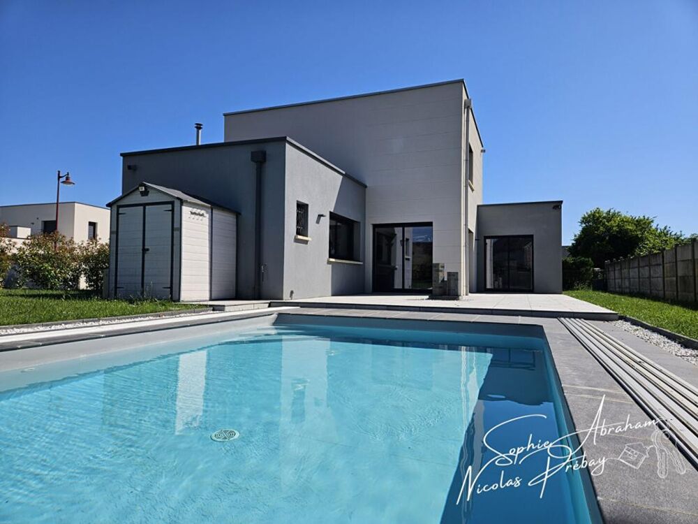 Maison contemporaine BBC , 3 chambres, garage de 48 m², jardin avec piscine