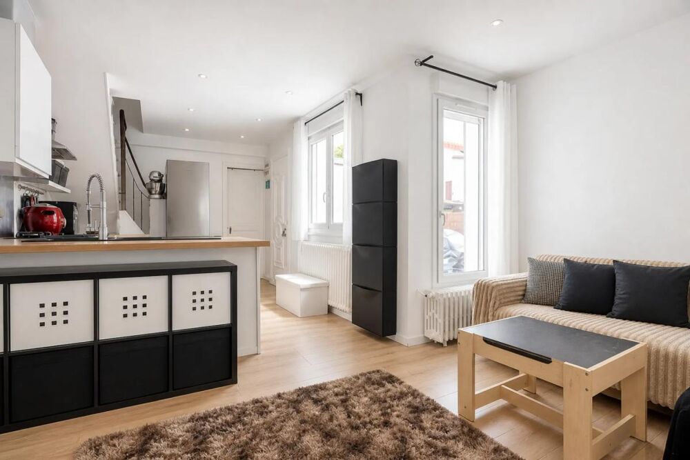 DRANCY - MAISON de VILLE - 3 PIÈCES - 2 CHAMBRES - 61m² -