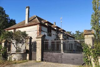  Maison à vendre 11 pièces 326 m²