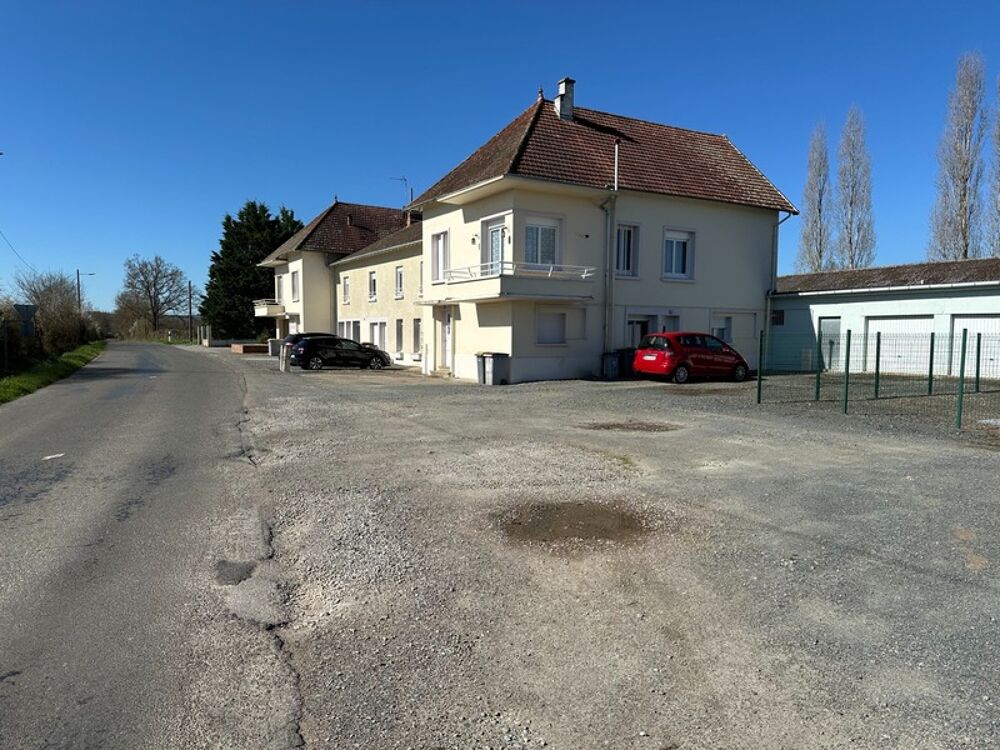 Vente Immeuble Immeuble à vendre DOMERAT (03), proche de Montluçon Montlucon