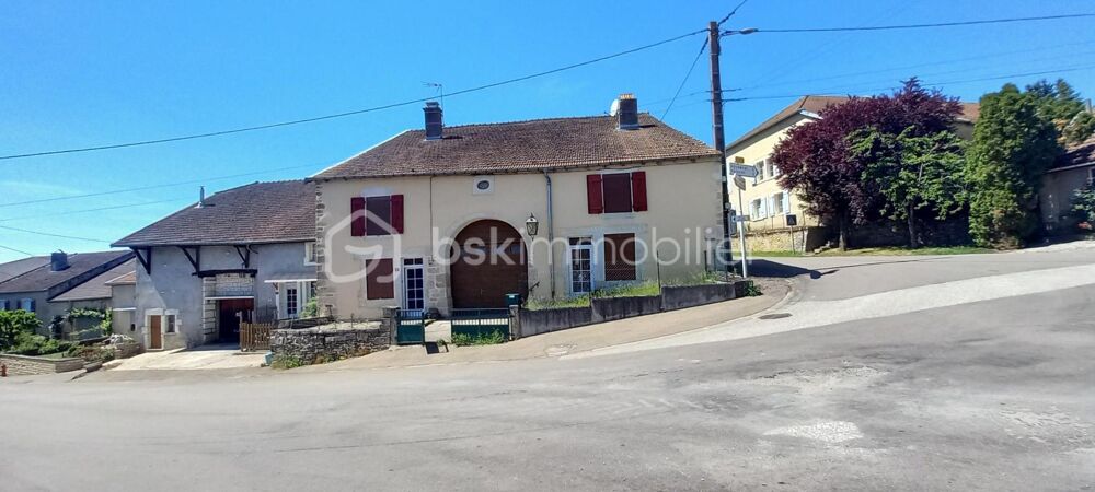 Maison de campagne avec terrain de 932 m²
