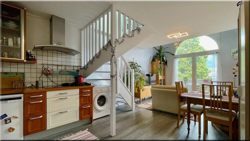 Appartement à vendre 2 pièces SEGNY (01) Duplex dernier étage avec terrasse et vue Jura - Ségny centre