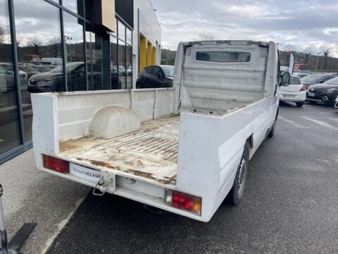 Trafic plateau cabine L2H1 1.9 DCI 80 2006 occasion 42210 Bellegarde-en-Forez
