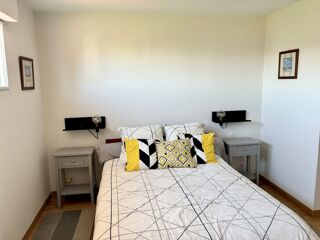  Appartement à louer 2 pièces 55 m²