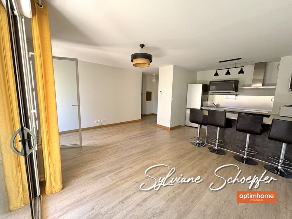 Appartement T3 rénové avec grande terrasse de 26 m²  Résidence sécurisée à deux pas du centre-ville de Montélimar