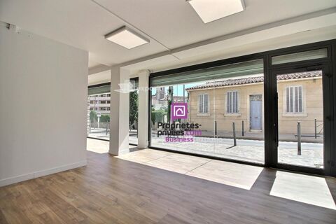 CASSIS - LOCAL COMMERCIAL A LOUER - 78 m&sup2; - 3 260 Euros HTHC - 3260 13260 Cassis