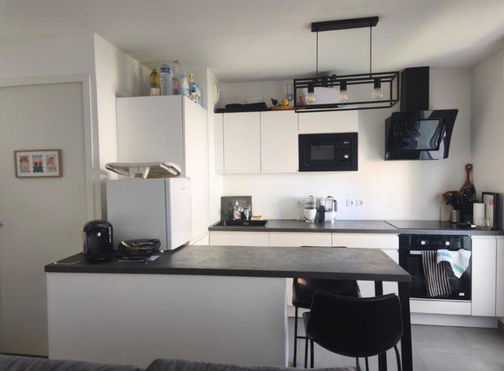 Vente Appartement BEAU T3 RECENT AVEC TERRASSE ET PLACE DE PARKING EN SOUS-SOL DANS RESIDENCE SECURISEE Rognac
