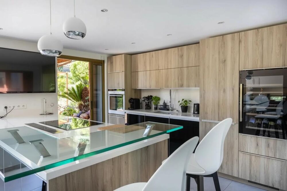 Maison de 8 pièces de 235 m² à Sanary-sur-Mer