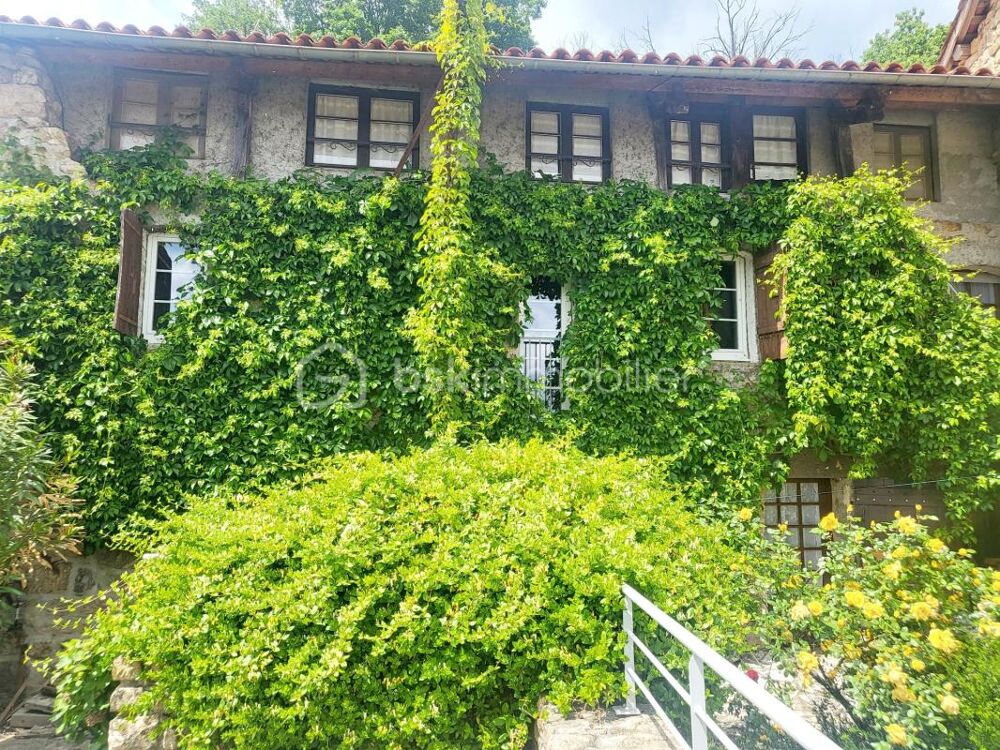 Maison en pierre à Thueyts