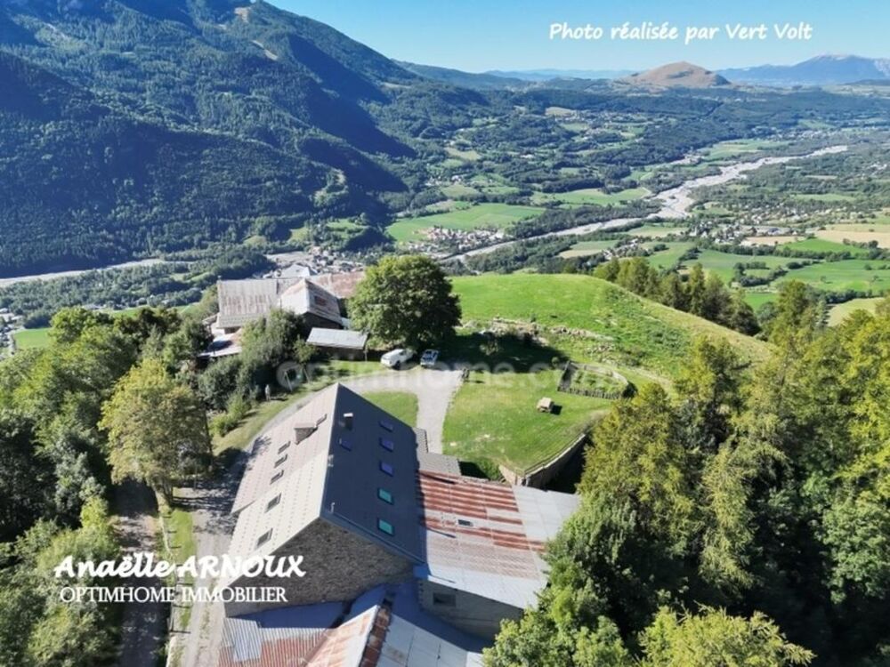 à vendre  Maison Saint-Jean-Saint-Nicolas (05260)