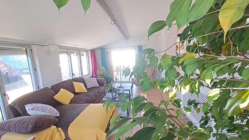 Vente Maison Villa familiale avec piscine  7pièce(s) 142.2 m2 Manduel