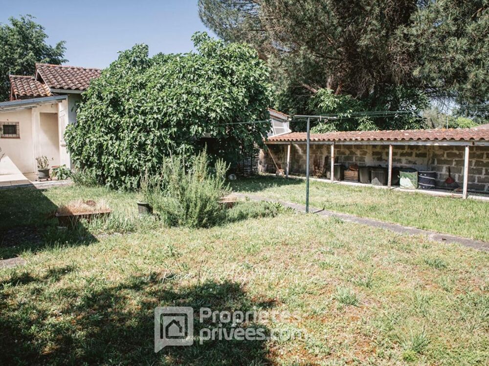 Maison familiale de 151 m² avec jardin arboré à Brocas