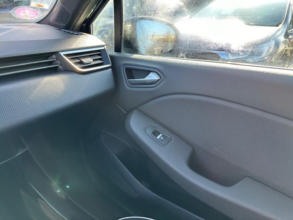 Clio V SOCIETE 1.3 TCE 130 FAP INTENS EDC PRIX TTC 2020 occasion 78240 Chambourcy