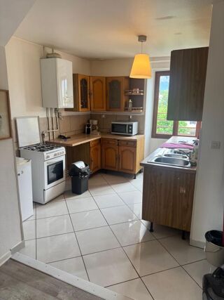  Appartement à louer 4 pièces 71 m²