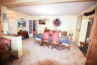  Propri�t�/ch�teau � vendre 9 pi�ces 172 m�